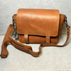 Kelly Moore NWT Brown Leather Camera Photographers Shoulder Bag